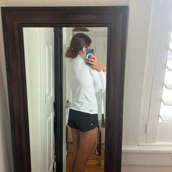 Girls Roxy Rashguard - Picture 4 of 4